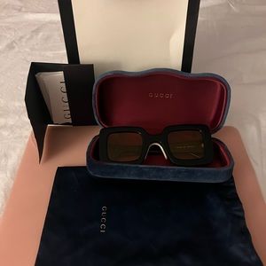 Gucci square black sunglasses